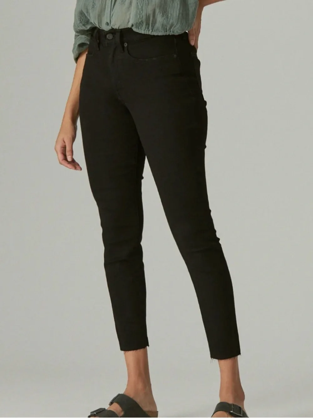 Lucky Brand High Rise Bridgette Black Cropped Jeans - Picture 2 of 11